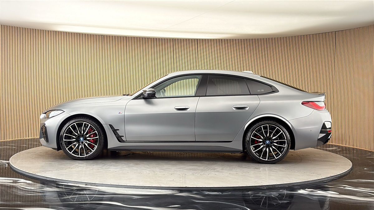 BMW i4 Image 15