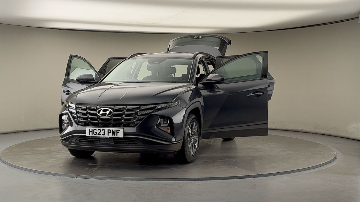 More views of Hyundai TUCSON