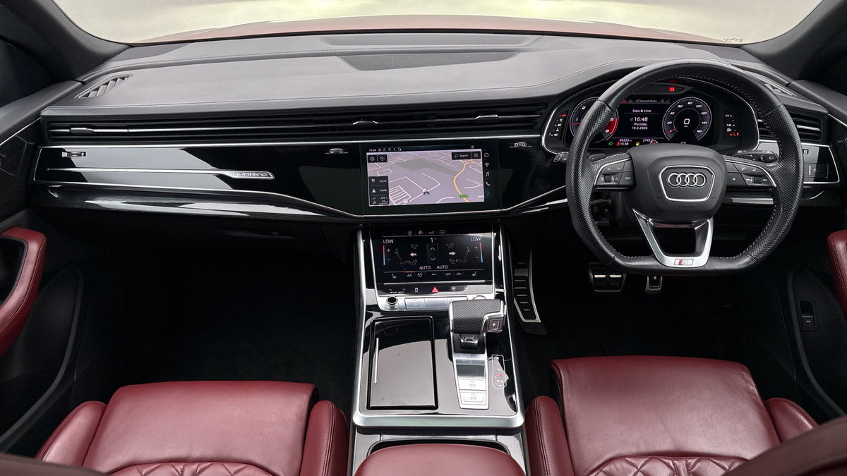 Audi SQ8 Image 12