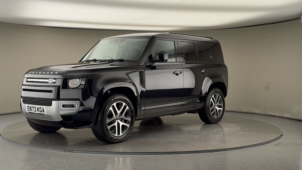 Land Rover Defender 110 Image 20