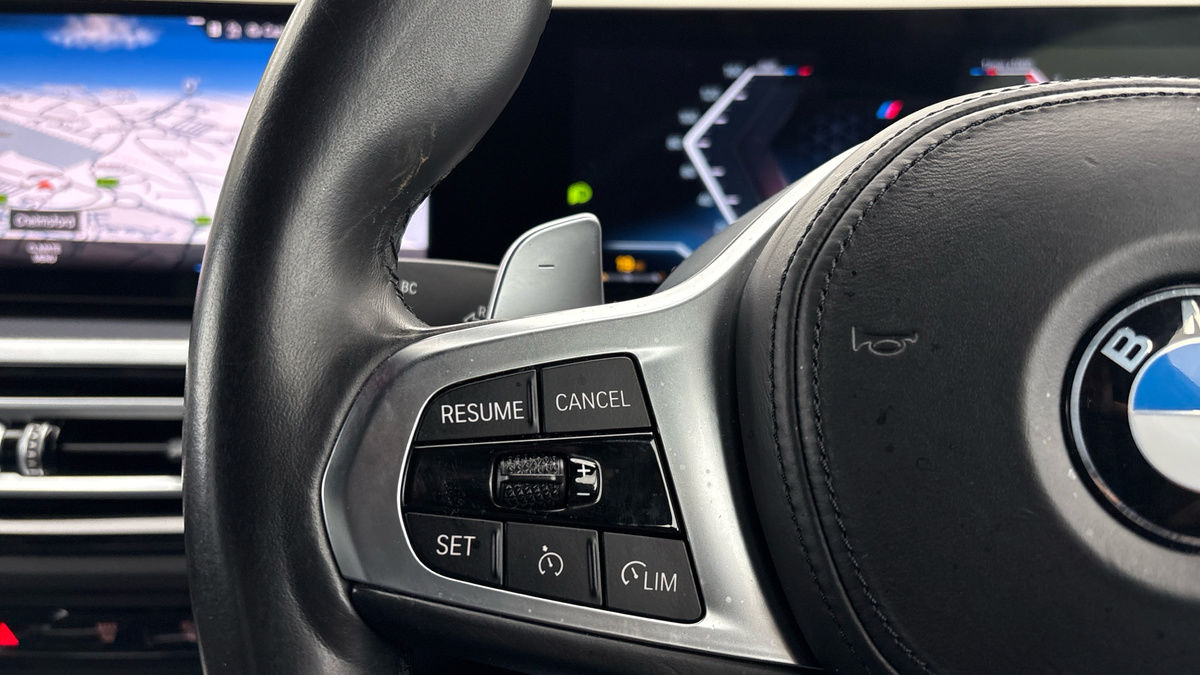 BMW 3 Series Image 13