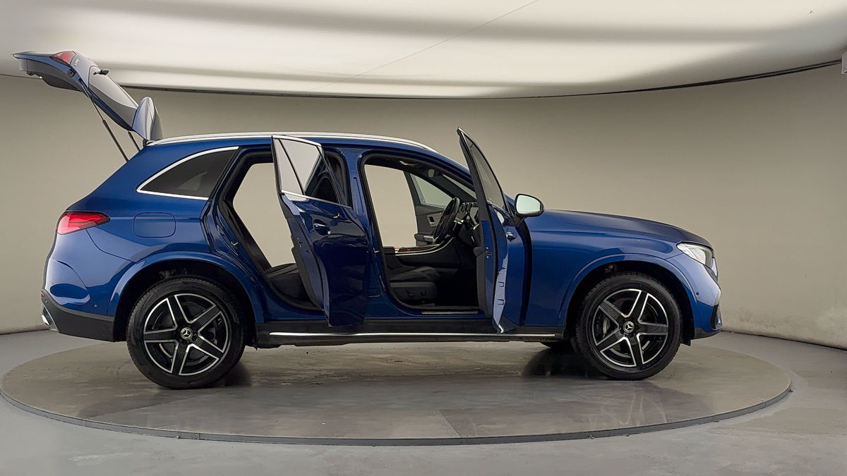 More views of Mercedes-Benz GLC