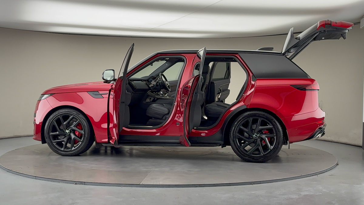 More views of Land Rover Range Rover Sport