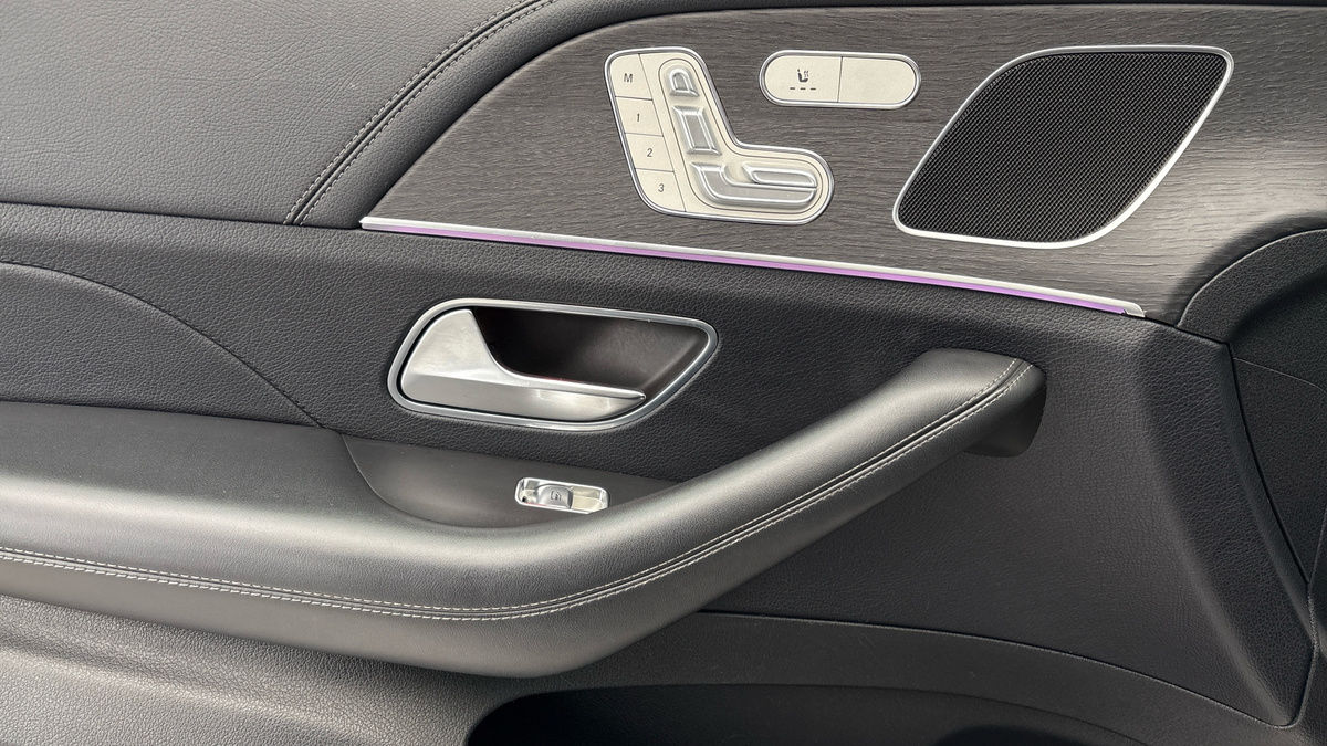 Mercedes-Benz GLE Image 19