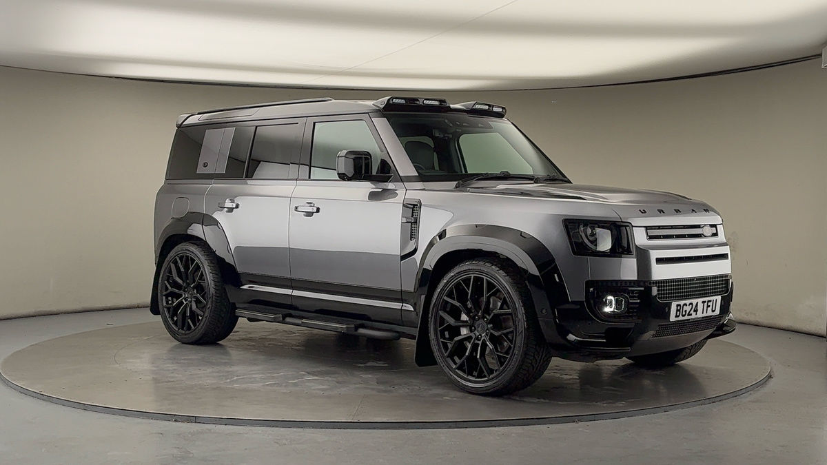 More views of Land Rover Defender 110