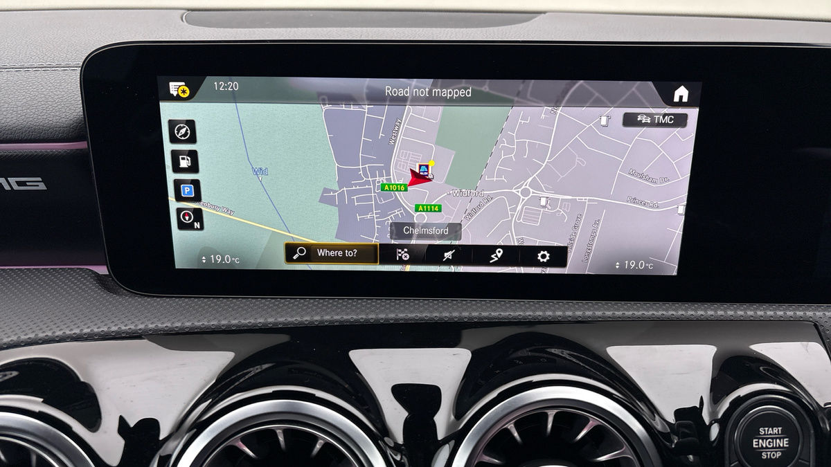 Mercedes-Benz CLA Image 17