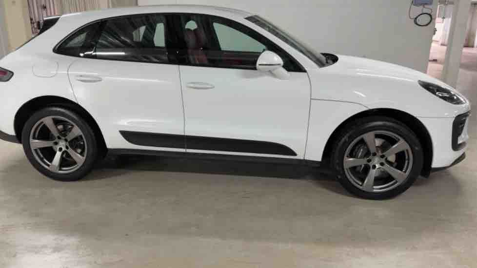 More views of Porsche Macan