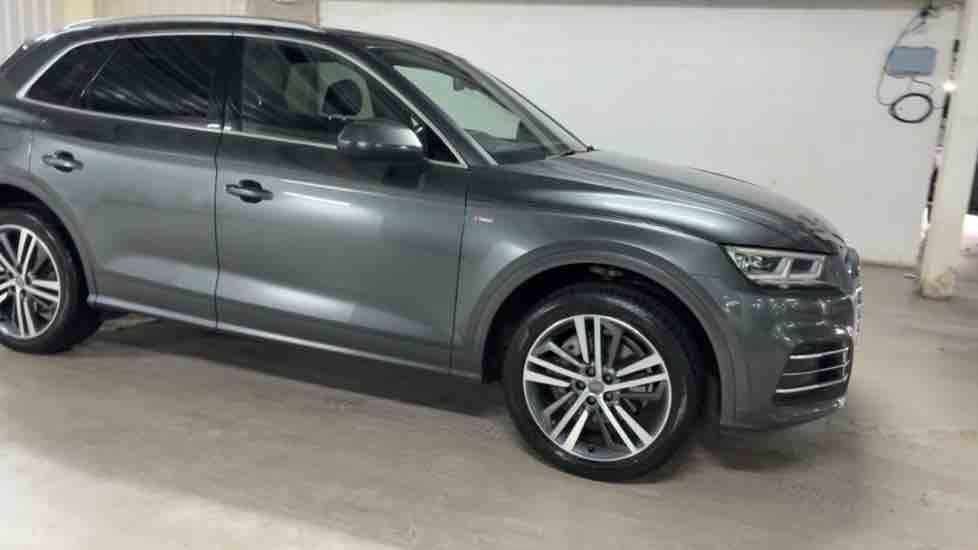 More views of Audi Q5