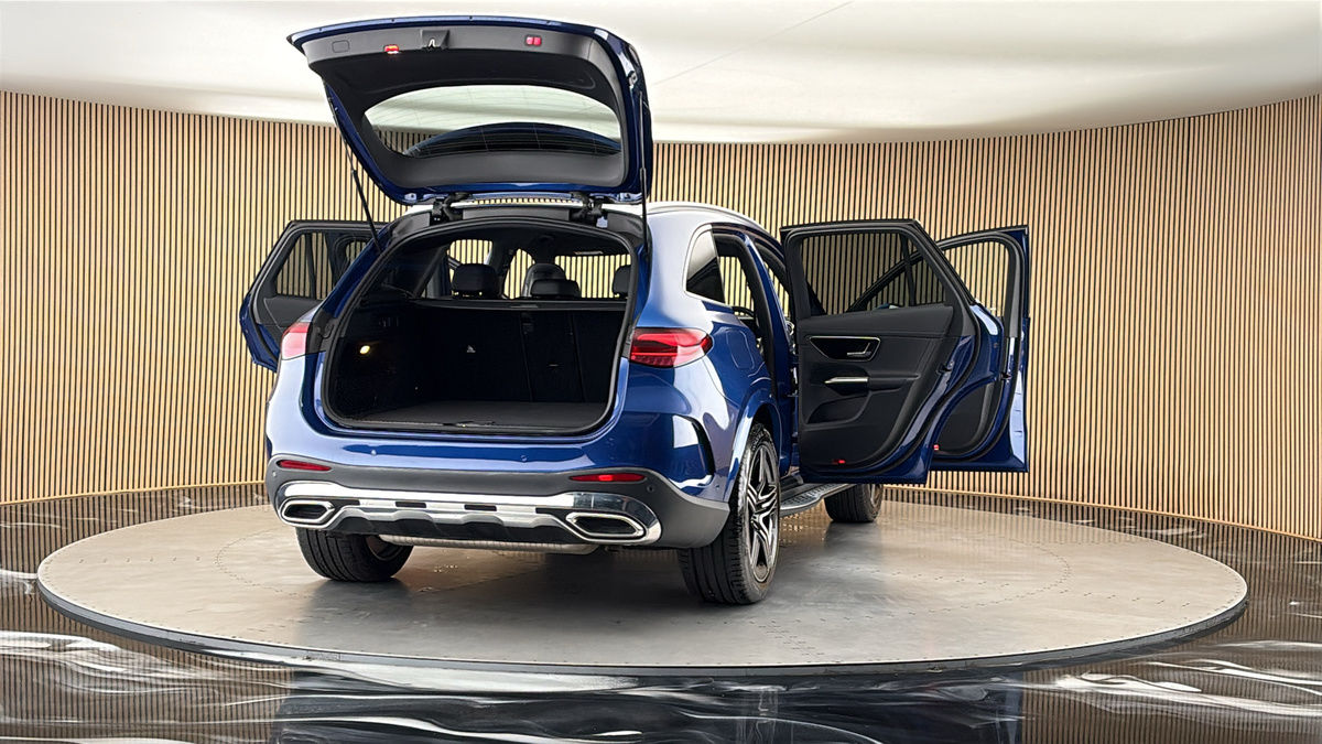 More views of Mercedes-Benz GLC