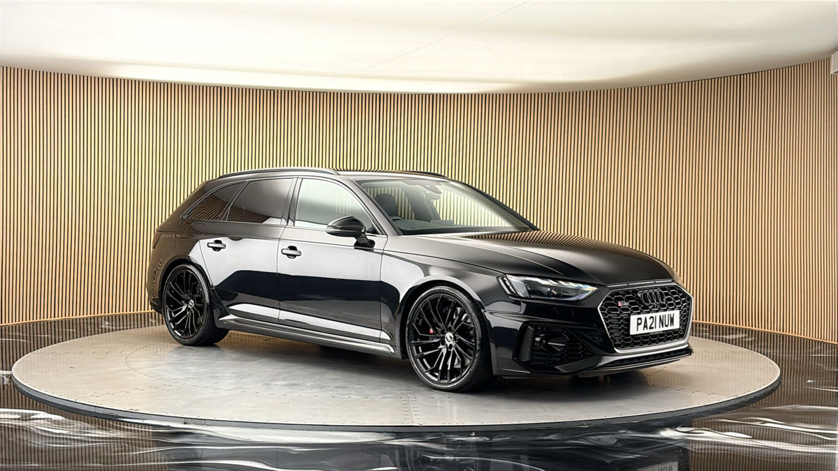 More views of Audi RS4 Avant