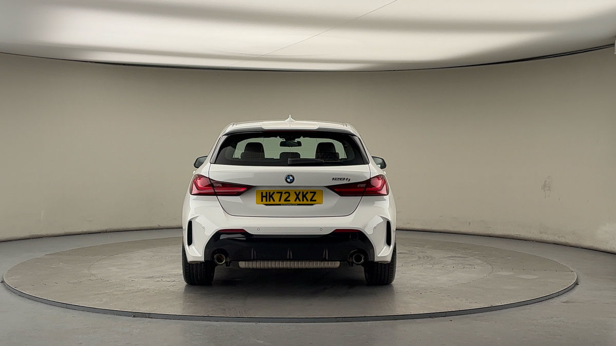 BMW 1 Series Image 4