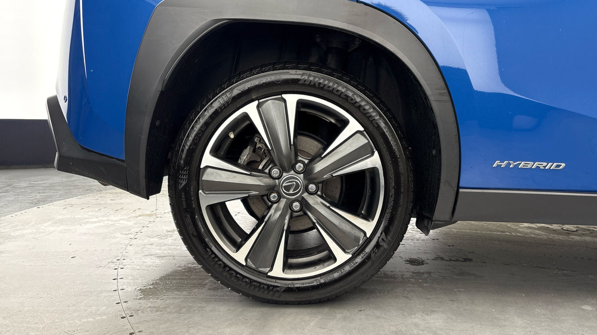 Lexus UX Image 10