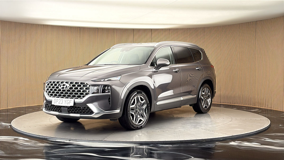 More views of Hyundai Santa Fe
