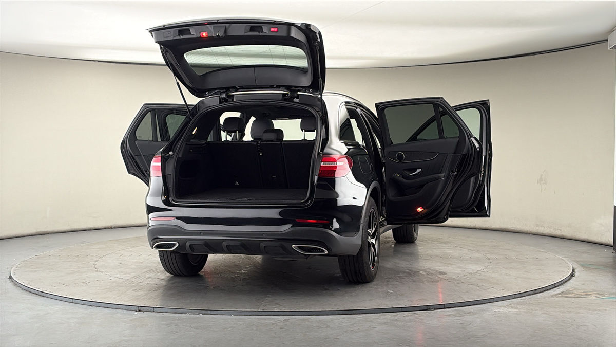 More views of Mercedes-Benz GLC