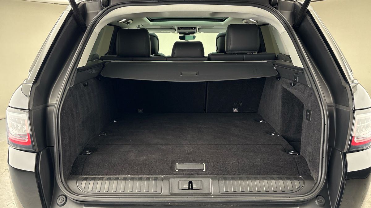 Land Rover Range Rover Sport Image 11