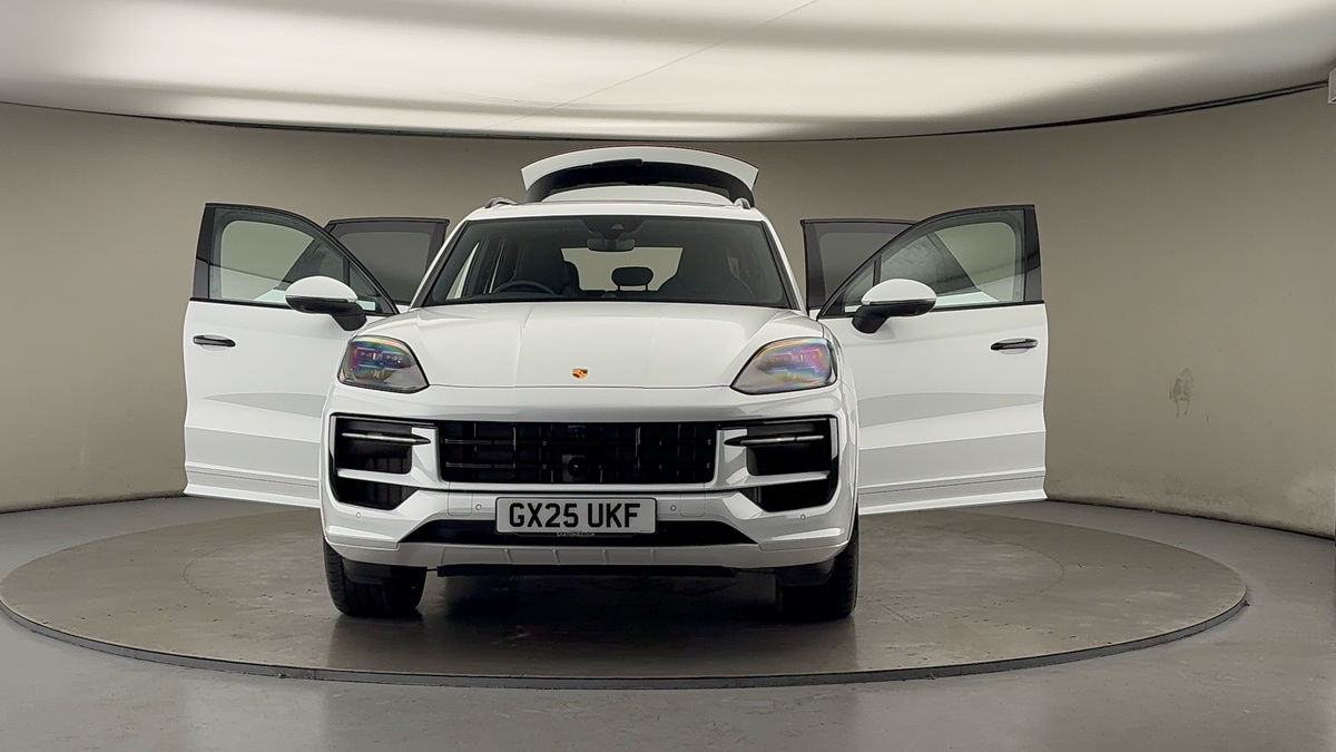 More views of Porsche Cayenne