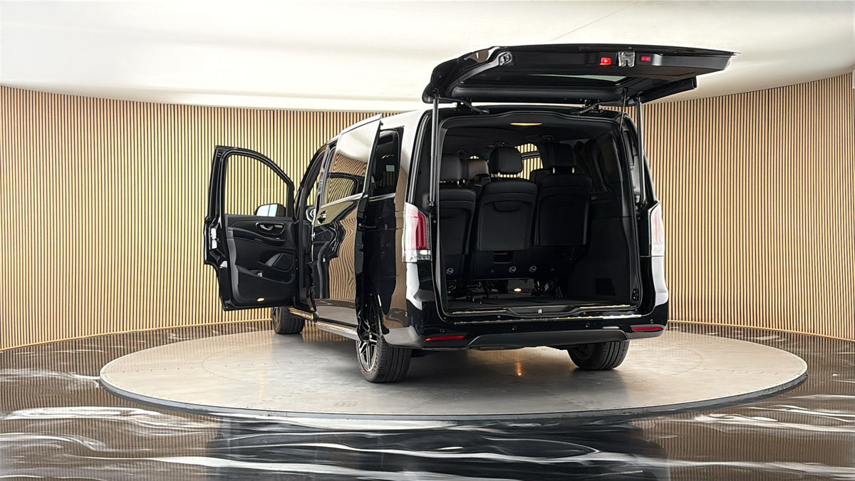 More views of Mercedes-Benz V Class