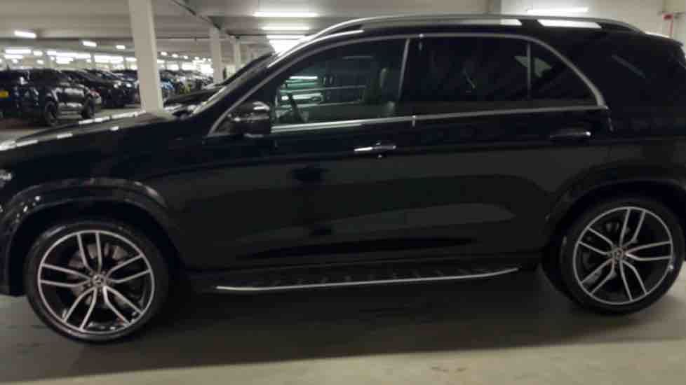 More views of Mercedes-Benz GLE