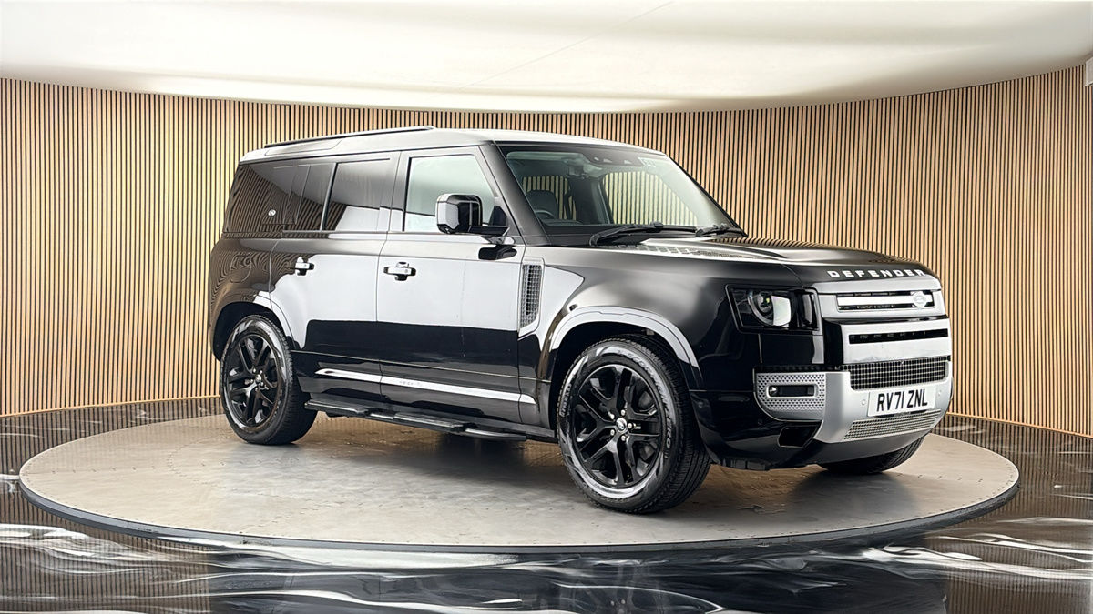 More views of Land Rover Defender 110