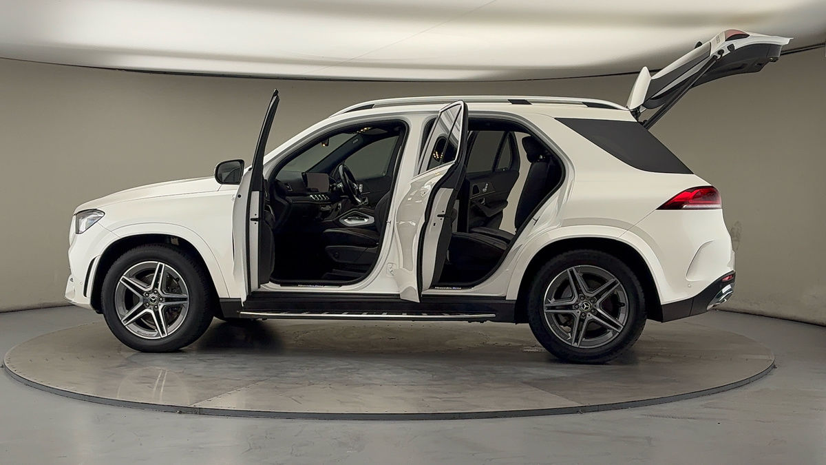 More views of Mercedes-Benz GLE