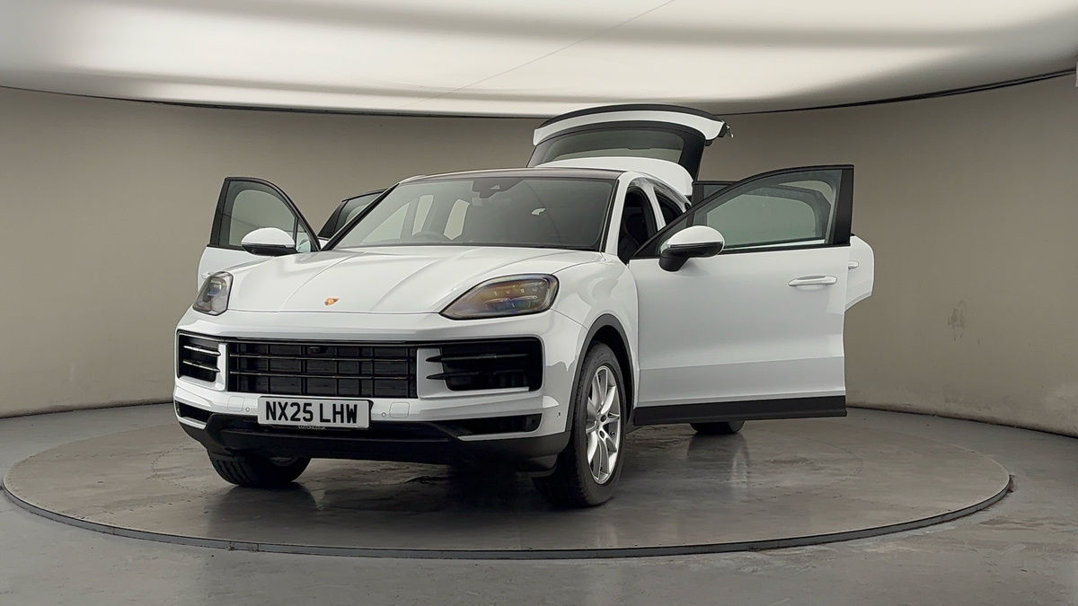 More views of Porsche Cayenne