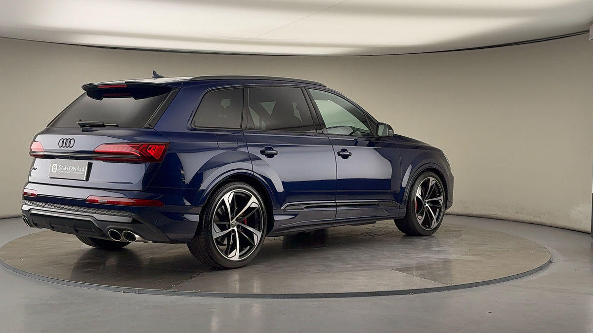 Audi SQ7 Image 21