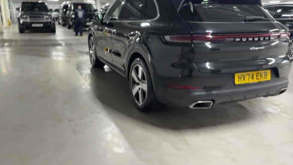 More views of Porsche Cayenne