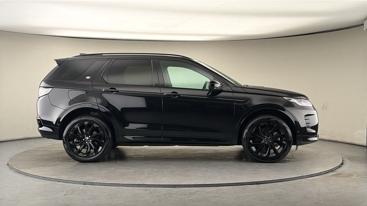 Land Rover Discovery Sport Image 16