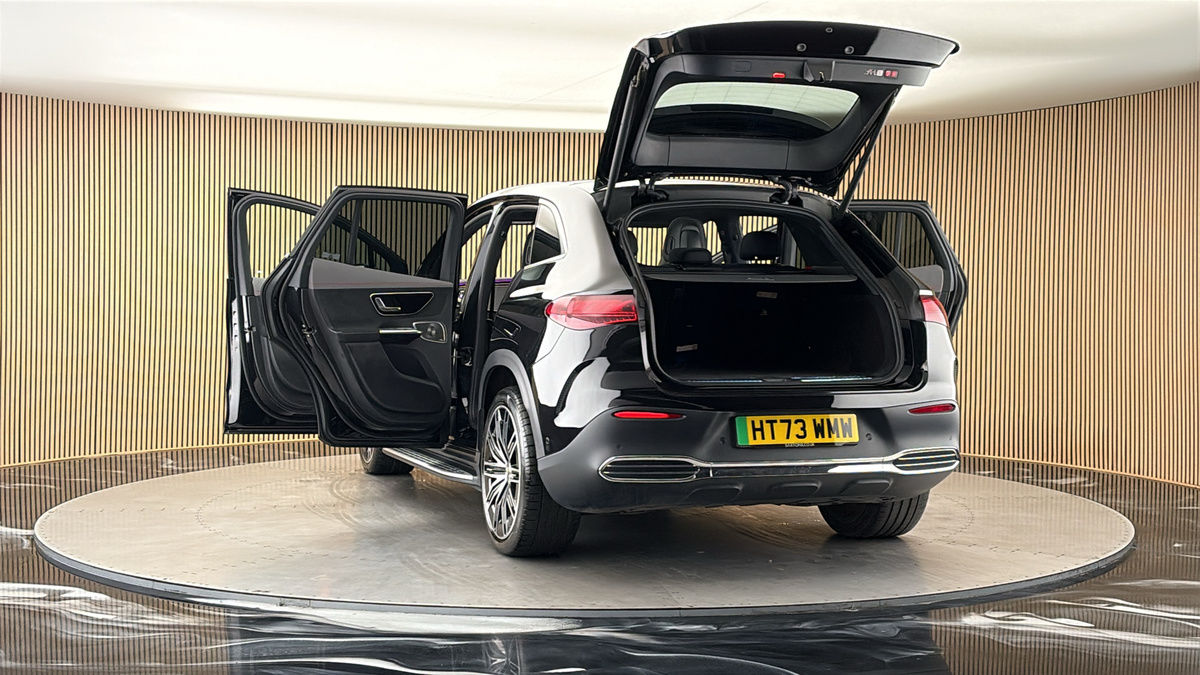 More views of Mercedes-Benz EQE