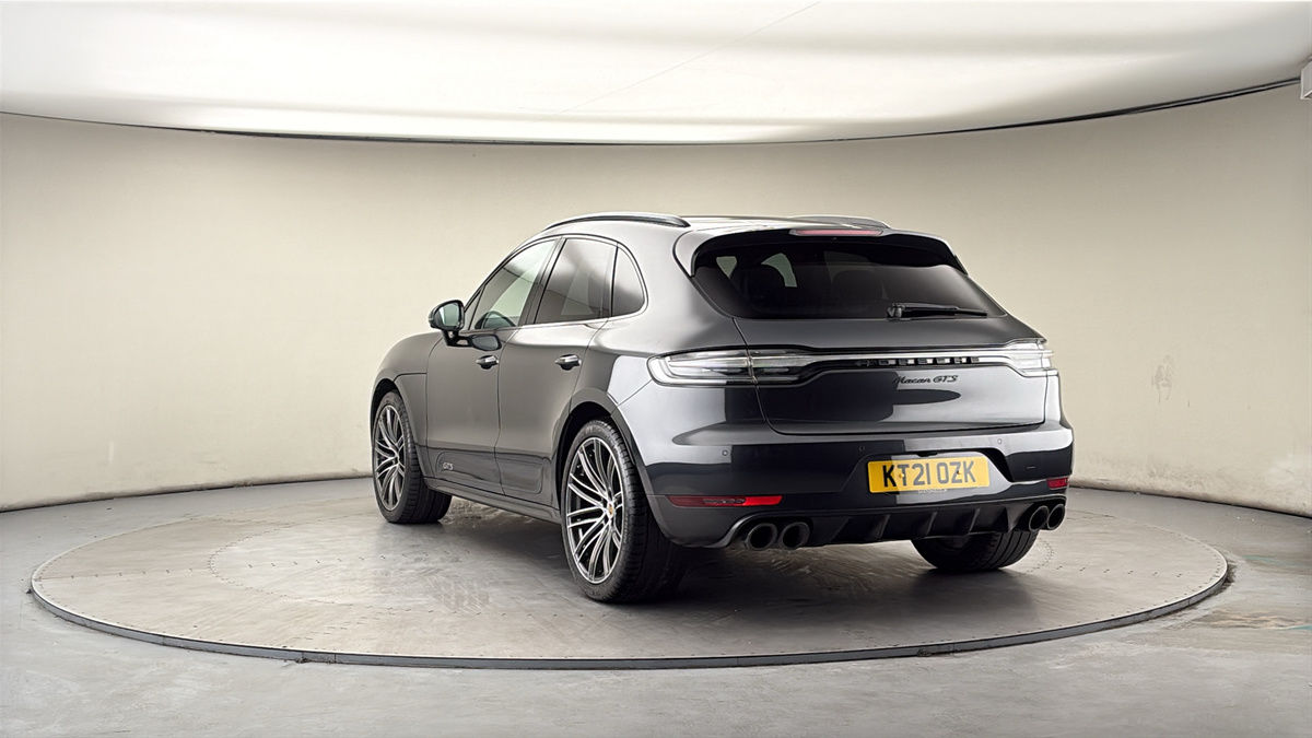 More views of Porsche Macan