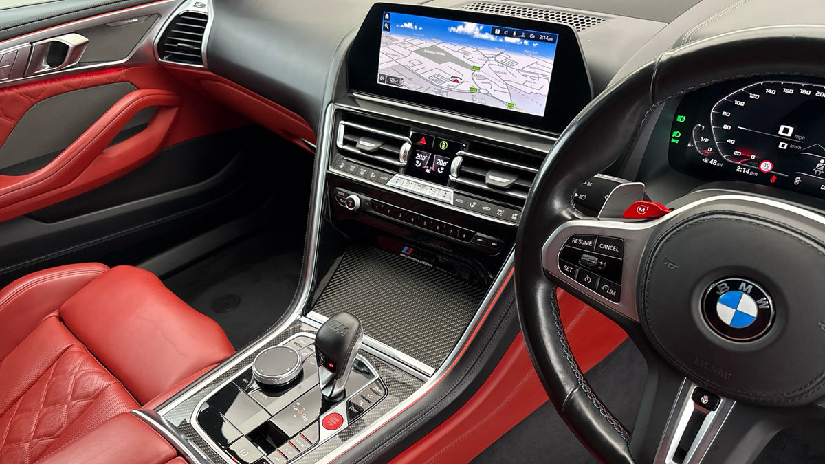 BMW M8 Image 18