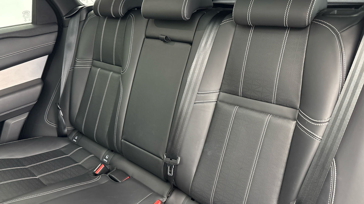 Land Rover Range Rover Velar Image 8