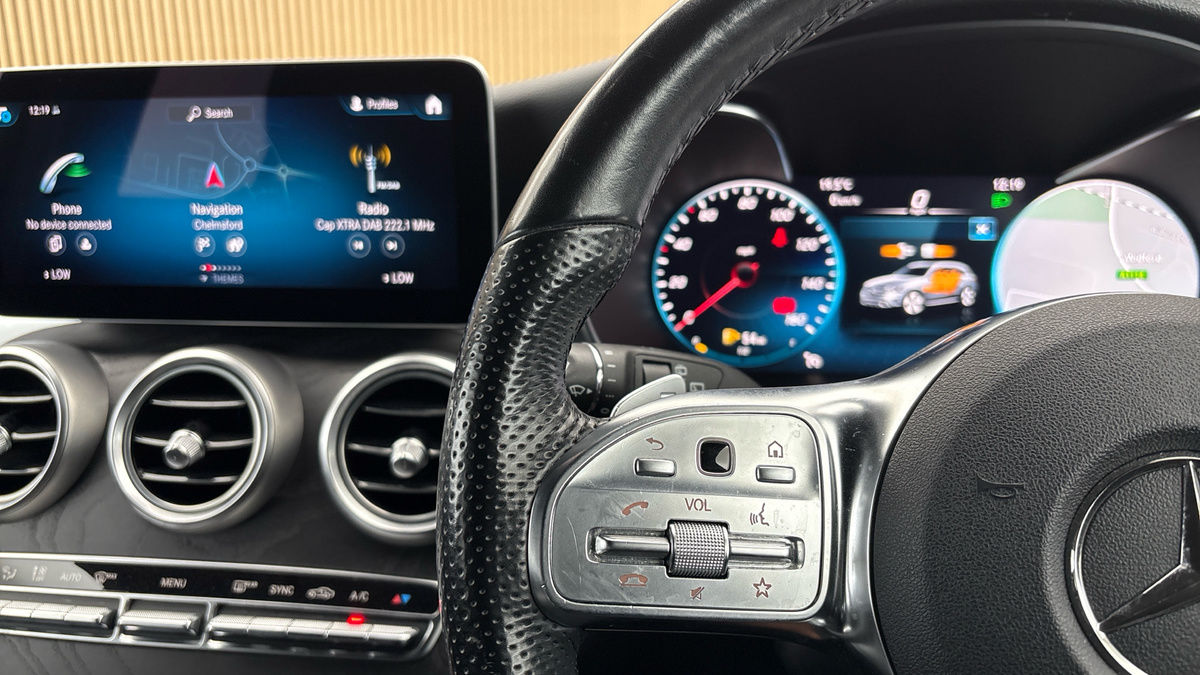 Mercedes-Benz GLC Image 13