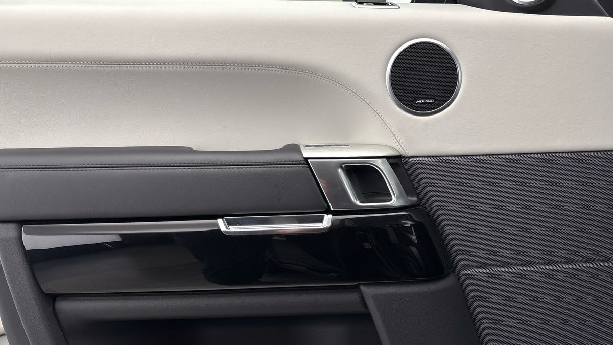 Land Rover Range Rover Sport Image 19