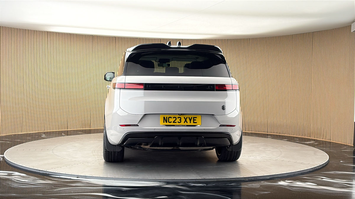More views of Land Rover Range Rover Sport