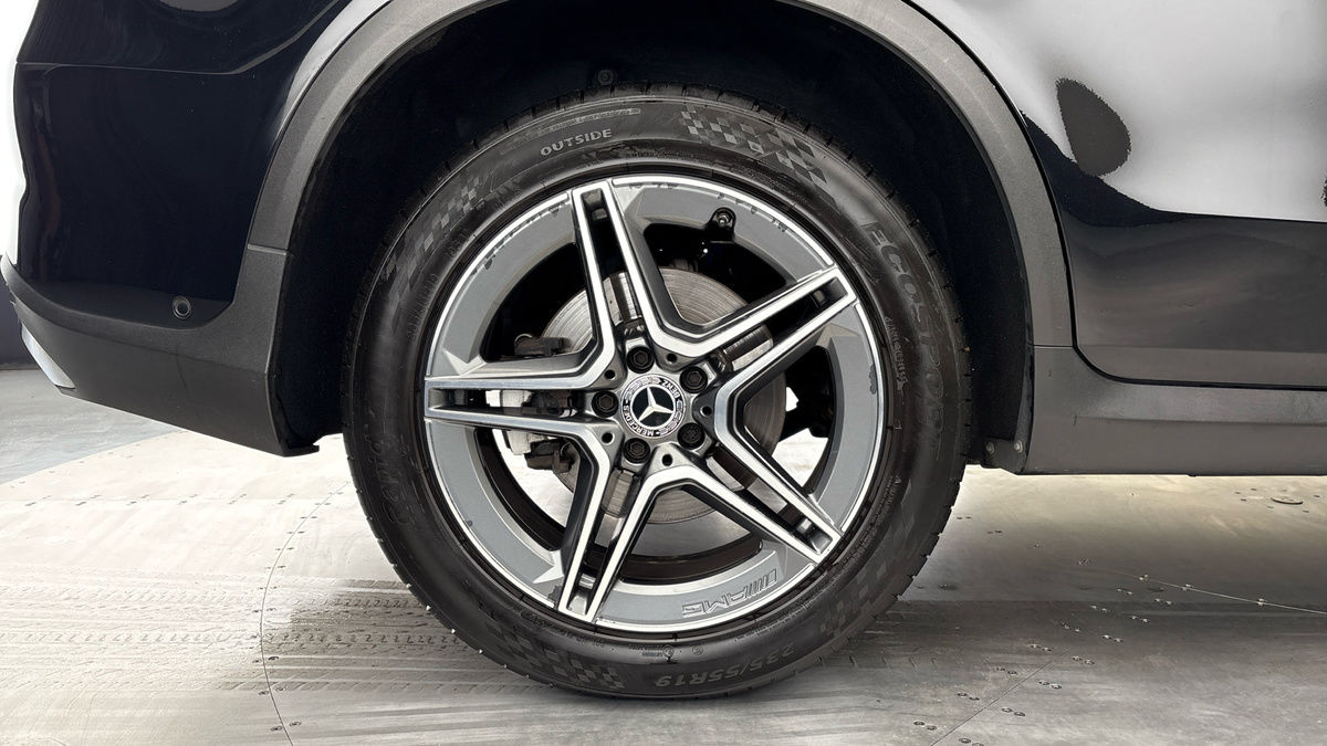 Mercedes-Benz GLC Image 10