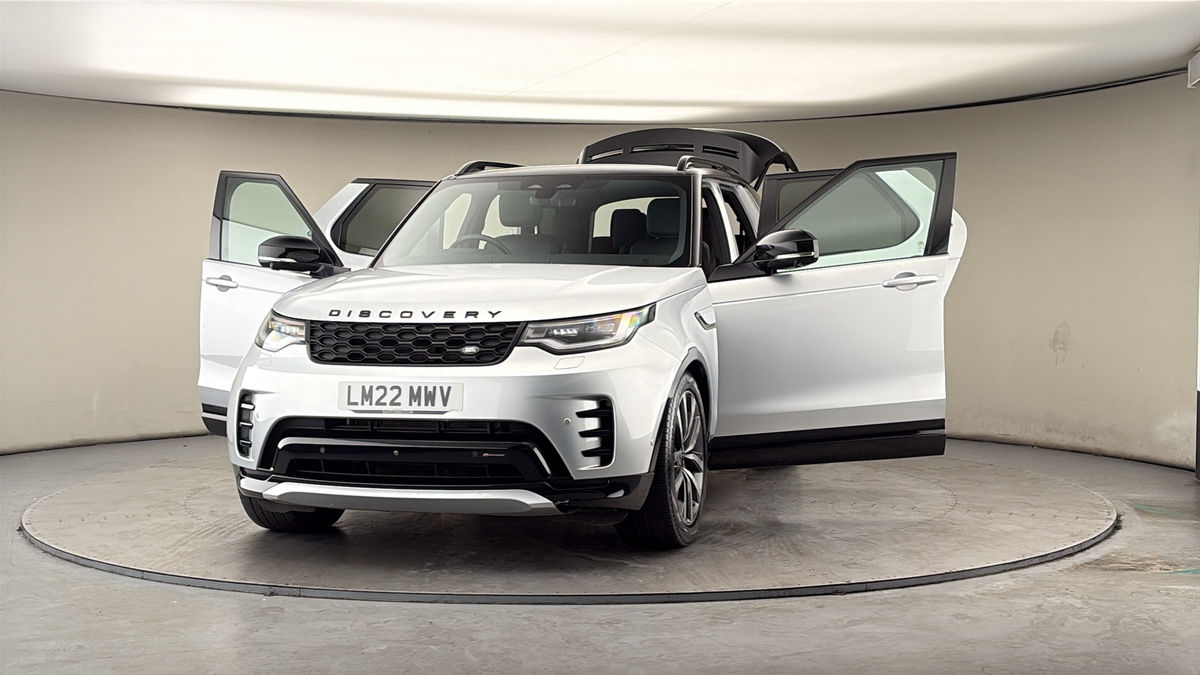 More views of Land Rover Discovery