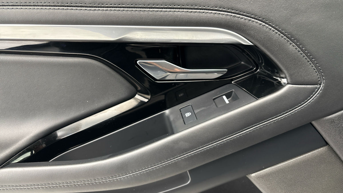 Land Rover Range Rover Evoque Image 19
