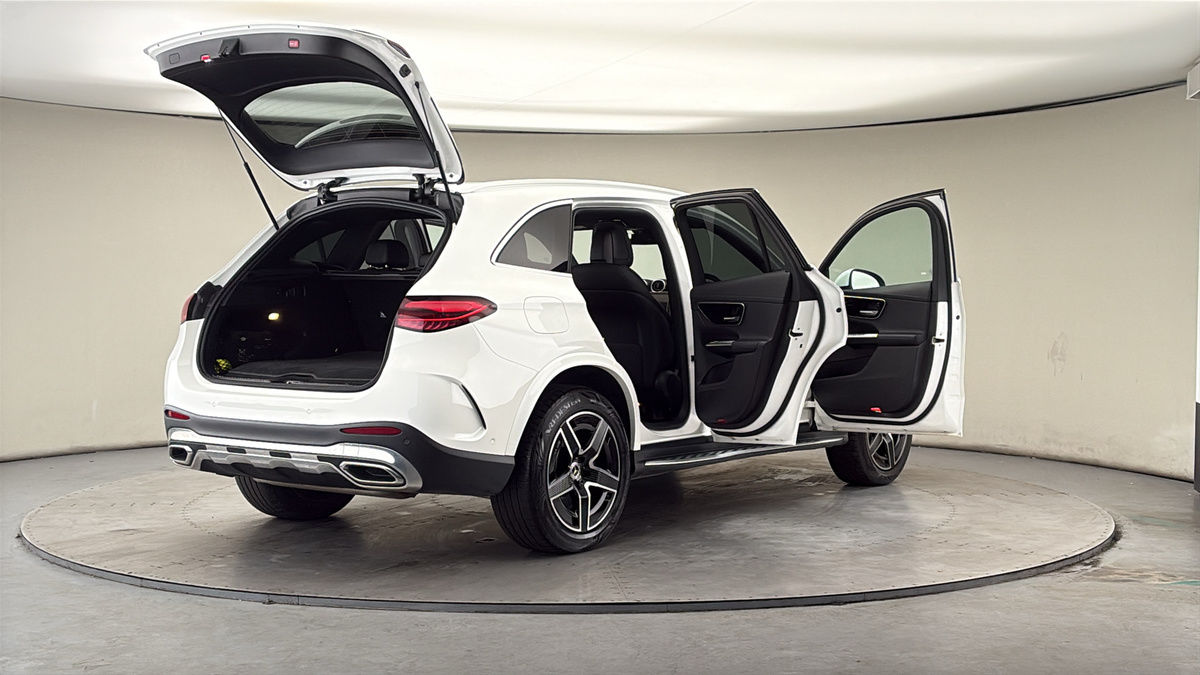 More views of Mercedes-Benz GLC