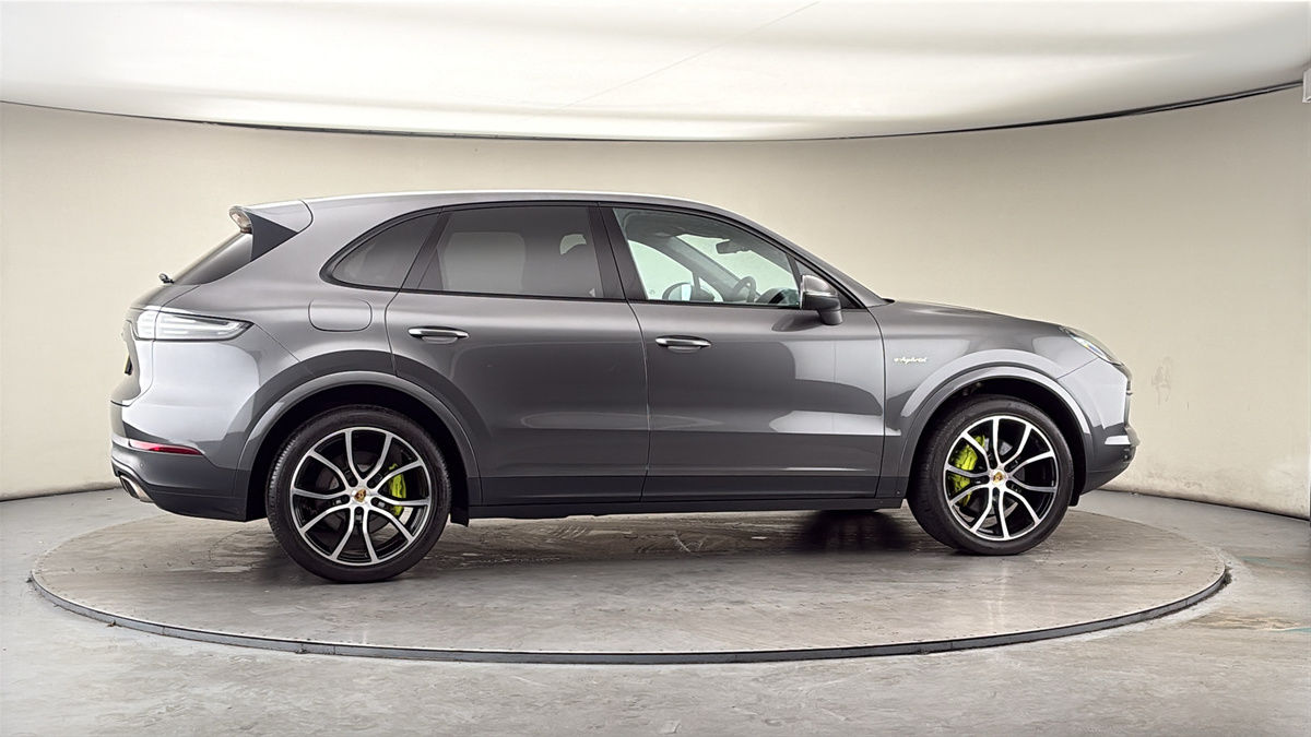 More views of Porsche Cayenne