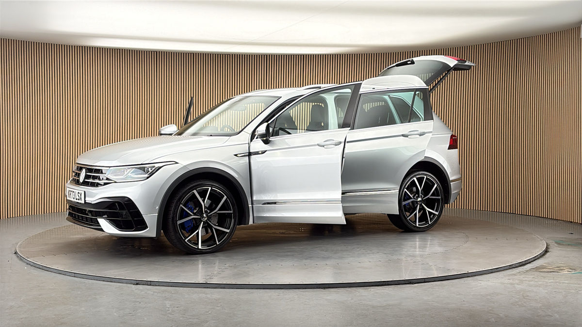 More views of Volkswagen Tiguan