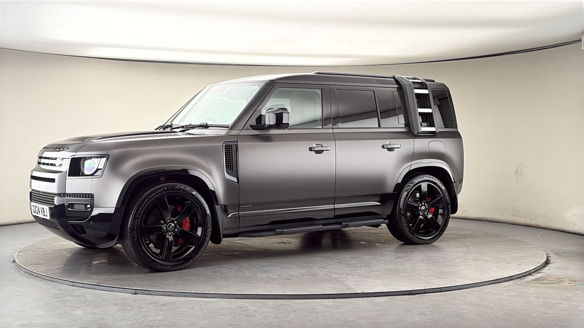 More views of Land Rover Defender 110