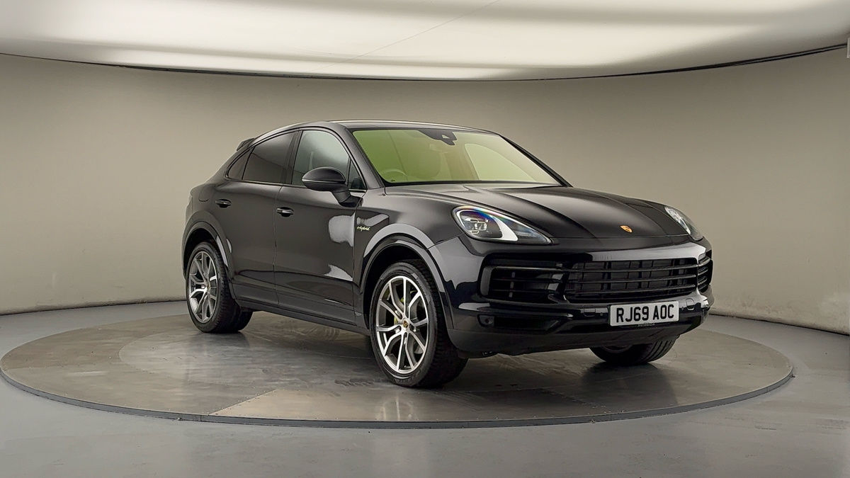 Porsche Cayenne Sticky Header Image