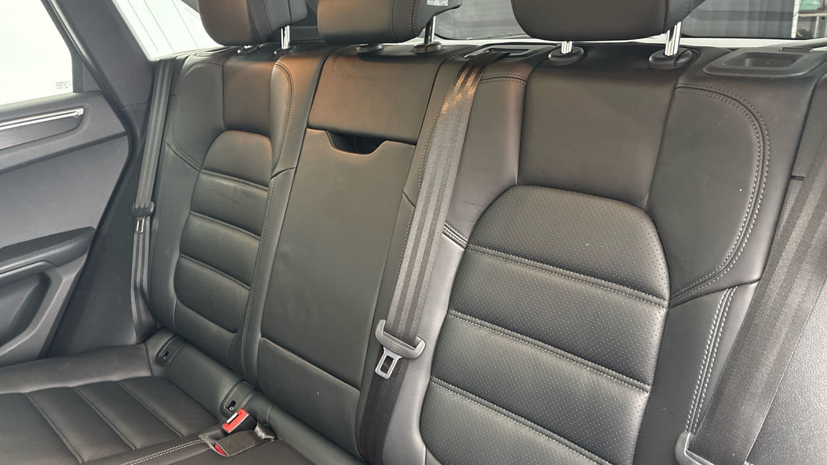 Porsche Macan Image 8