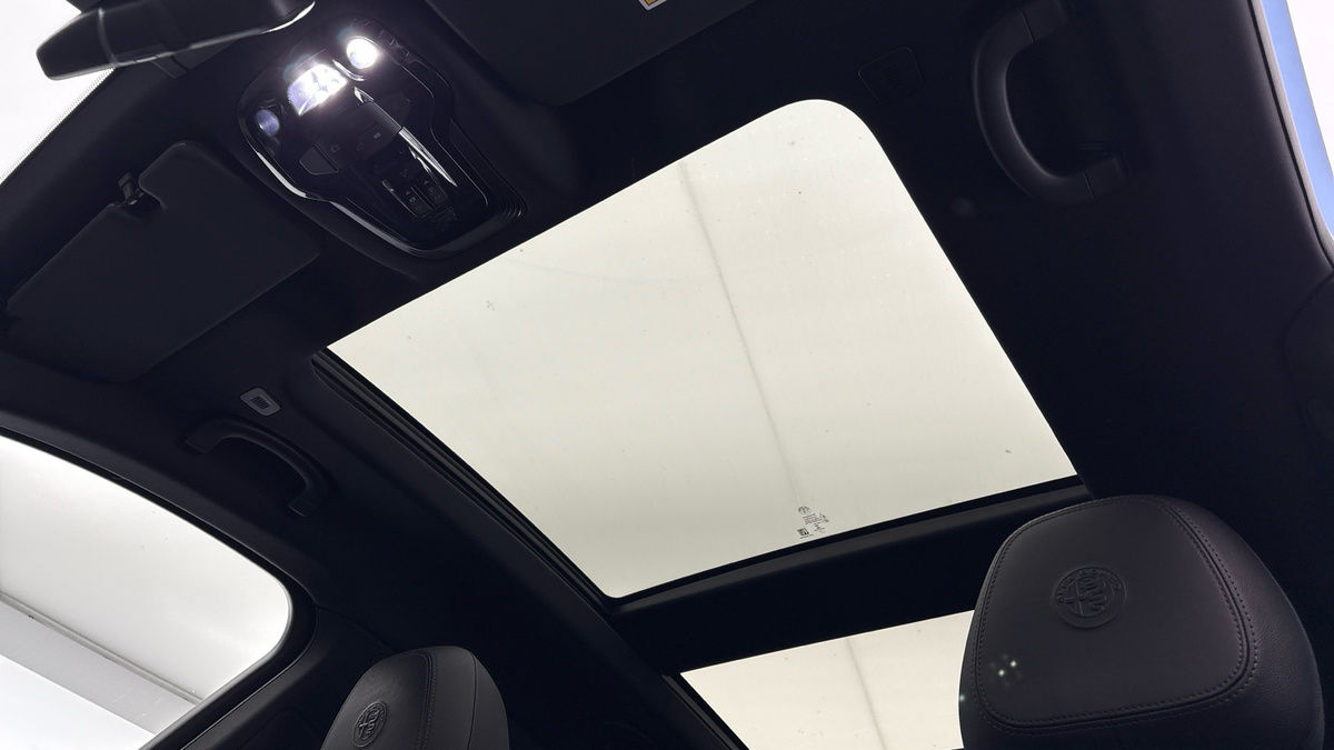 Alfa Romeo Stelvio Image 6