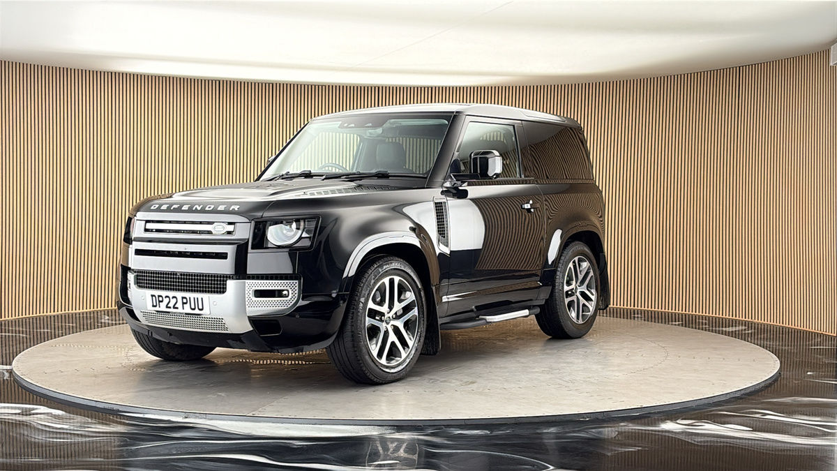 More views of Land Rover Defender 90