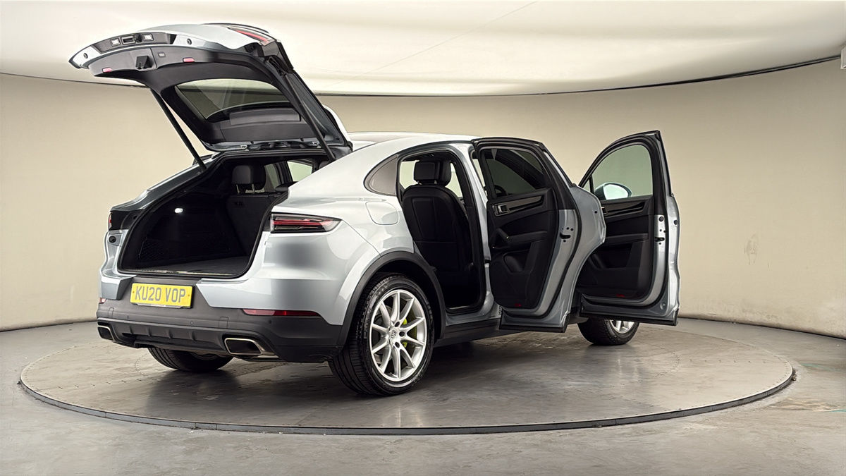 More views of Porsche Cayenne