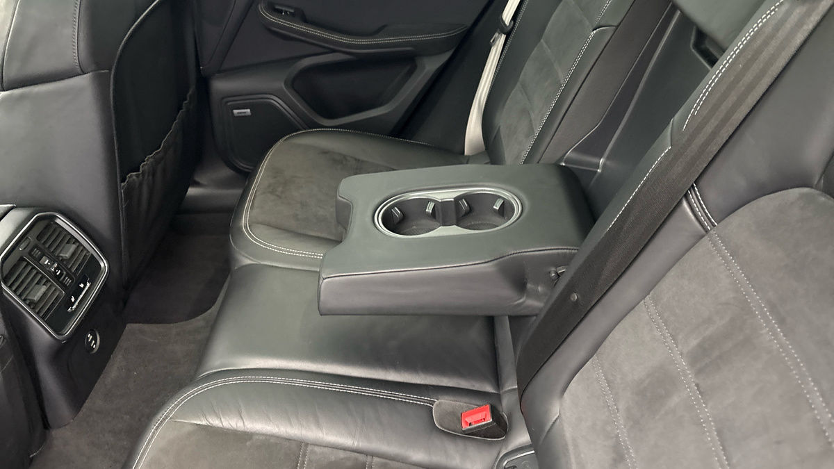 Porsche Macan Image 9