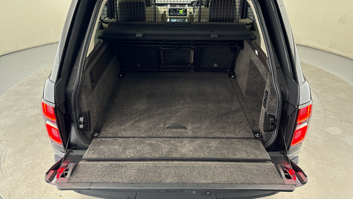 Land Rover Range Rover Image 11