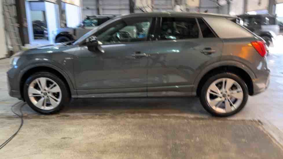 More views of Audi Q2